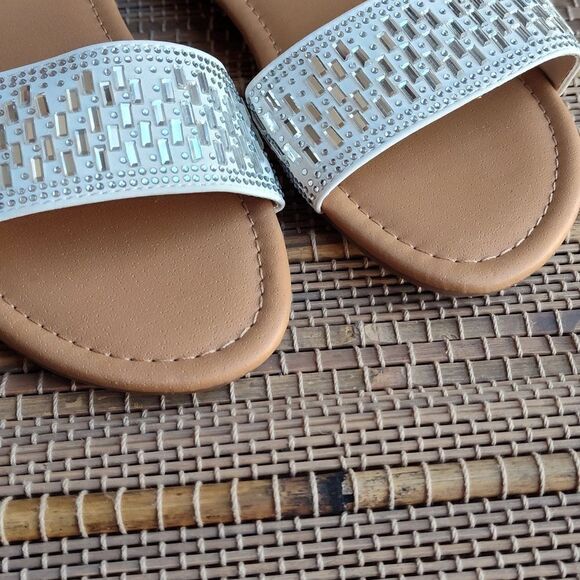 Girls Annie Crystal Studded Ankle Strap Sandals Size 3 - Picture 7 of 12